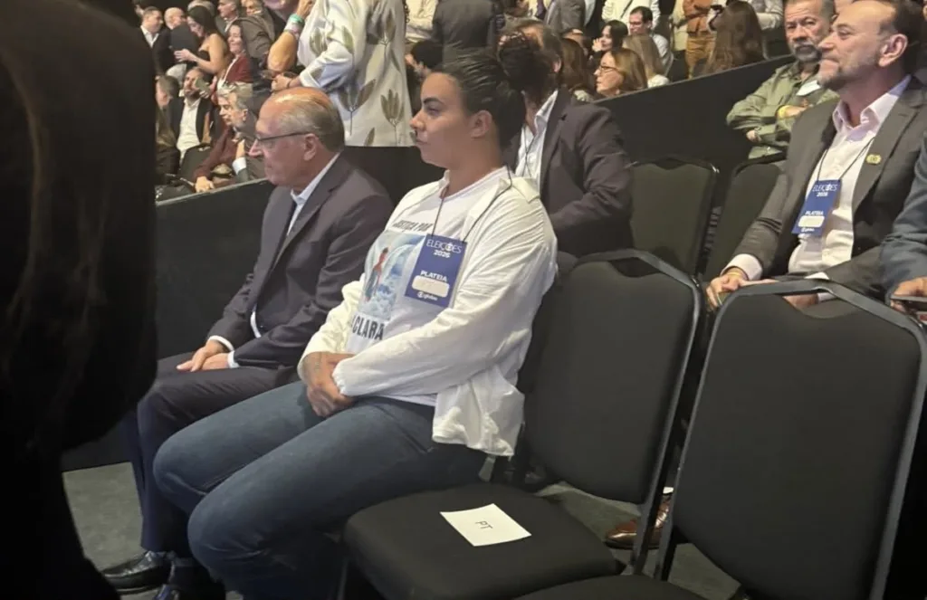 Cristiane Gomes da Silva, mãe de Ana Clara, durante debate na Globo
