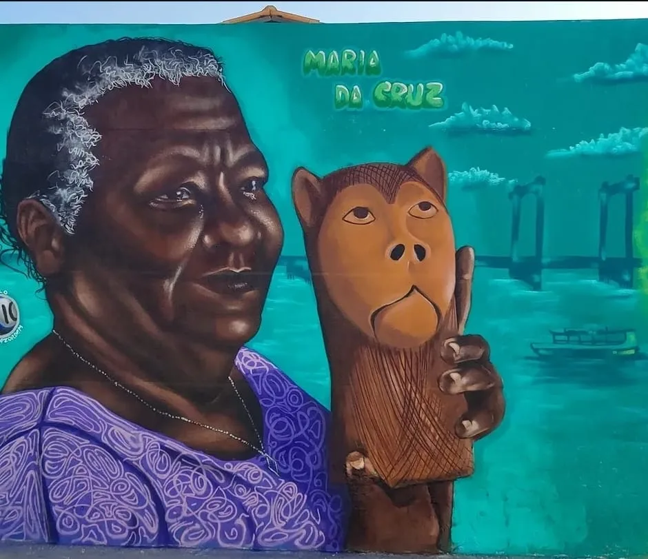 Durante o Beira Festival 2025, a grafiteira baiana Octa fez uma homenagem à artista popular Ana das Carrancas